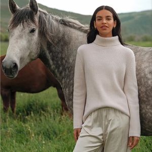 NWOT Jenni Kayne Cashmere Turtleneck